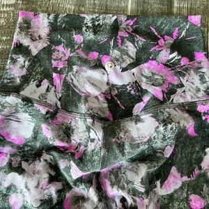 Lululemon printed Align legging